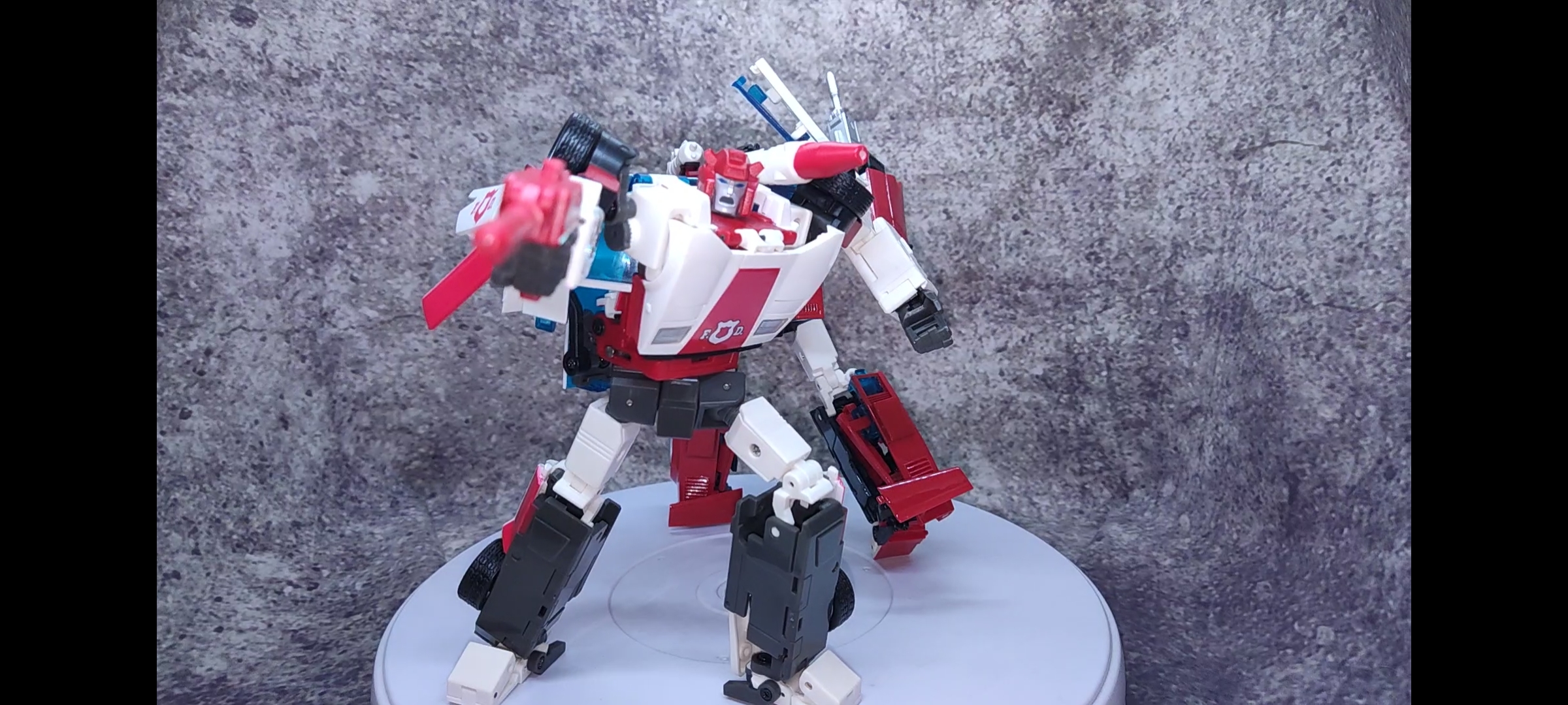 BadCube BC OTS-15 Security Director Recon Red Alert - Show.Z