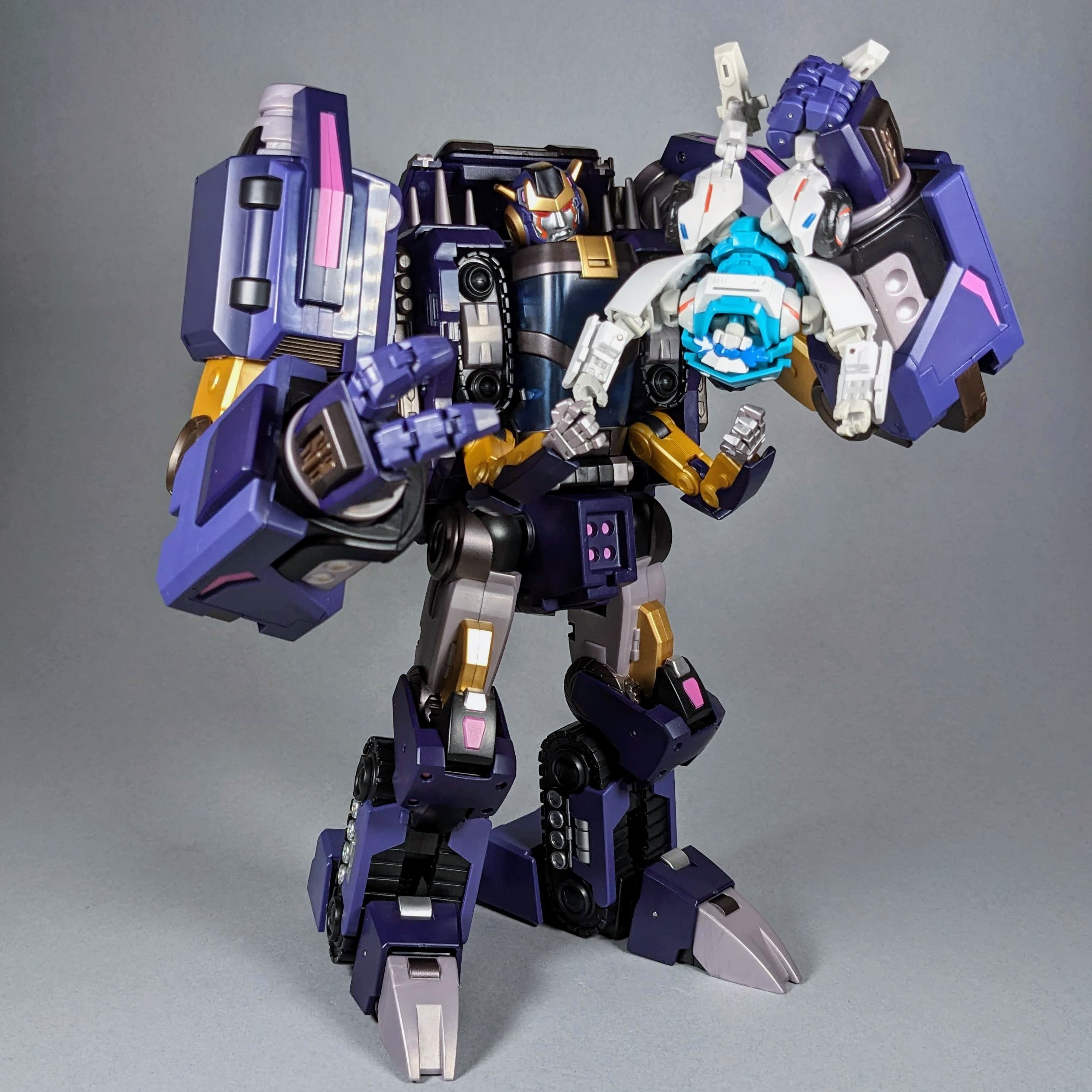 Reviews of Mastermind Creations R-43 Mors Helex
