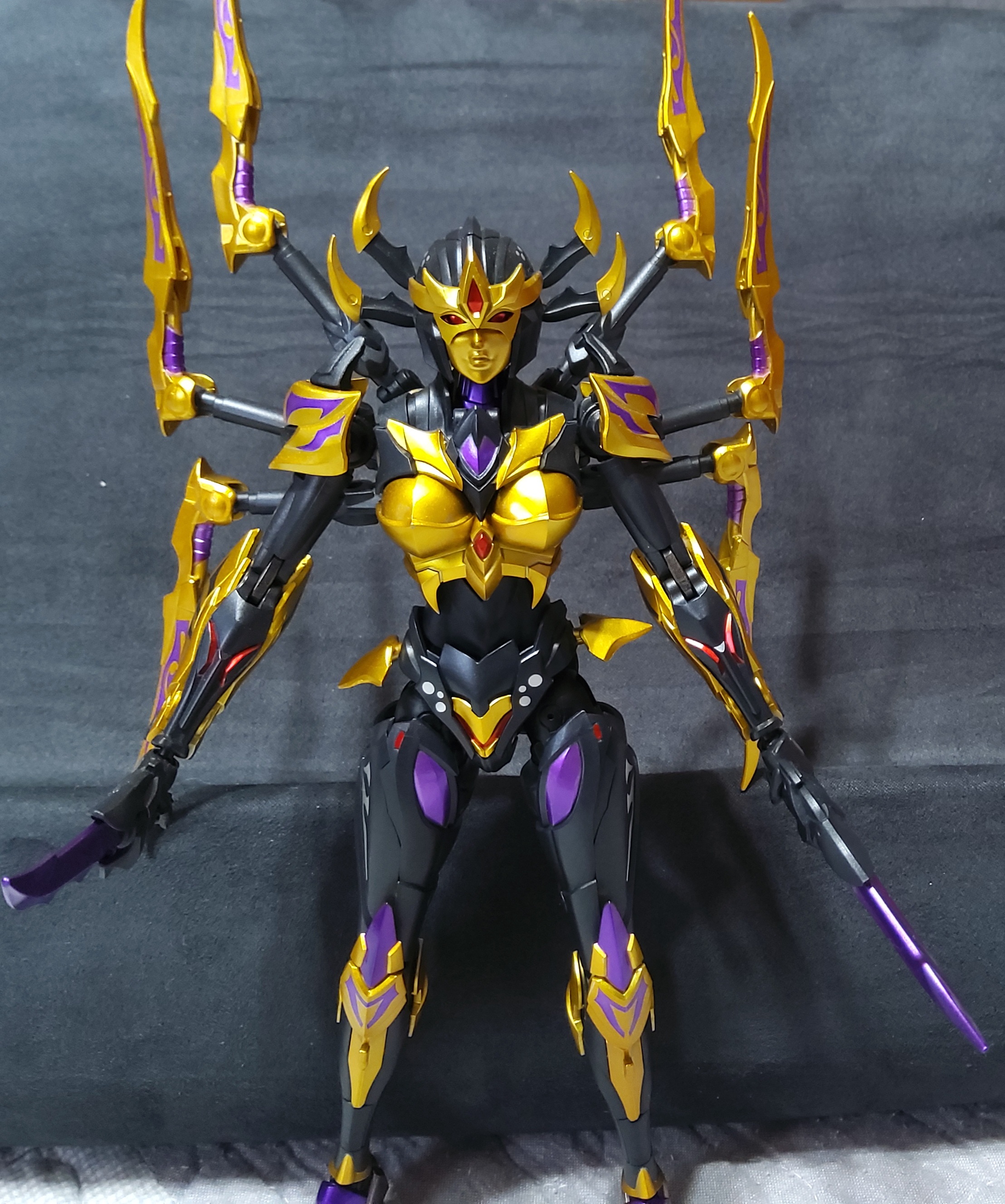 Reviews of BingoToys BT-04 Spider Girl Blackarachnid