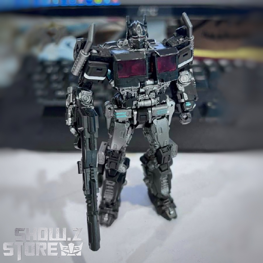 Lucky Cat Extreme Trans ET-02B Optimus Prime Black Version