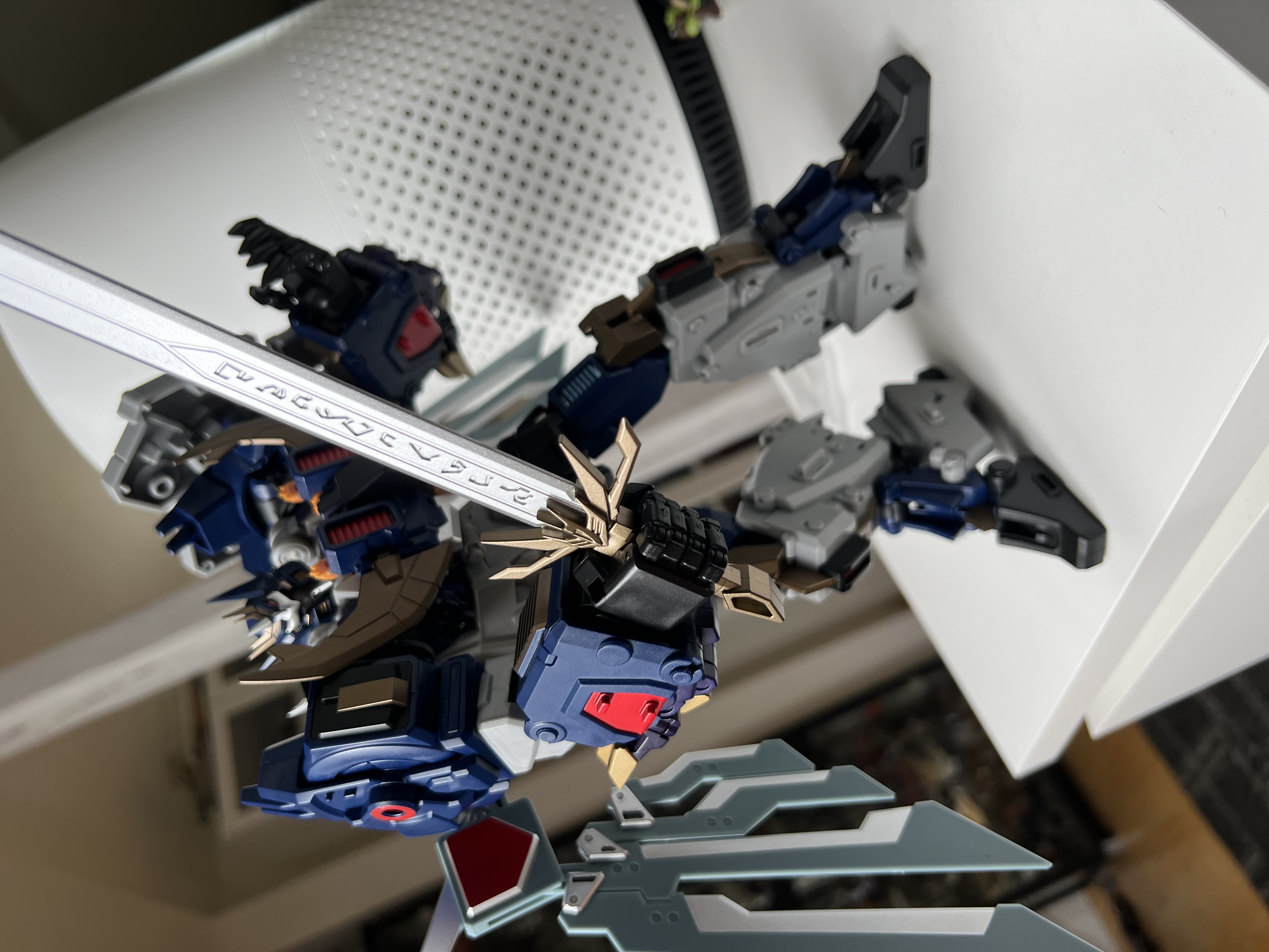 Reviews of Mastermind Creations R-42Y D-Zef Deathsaurus Year