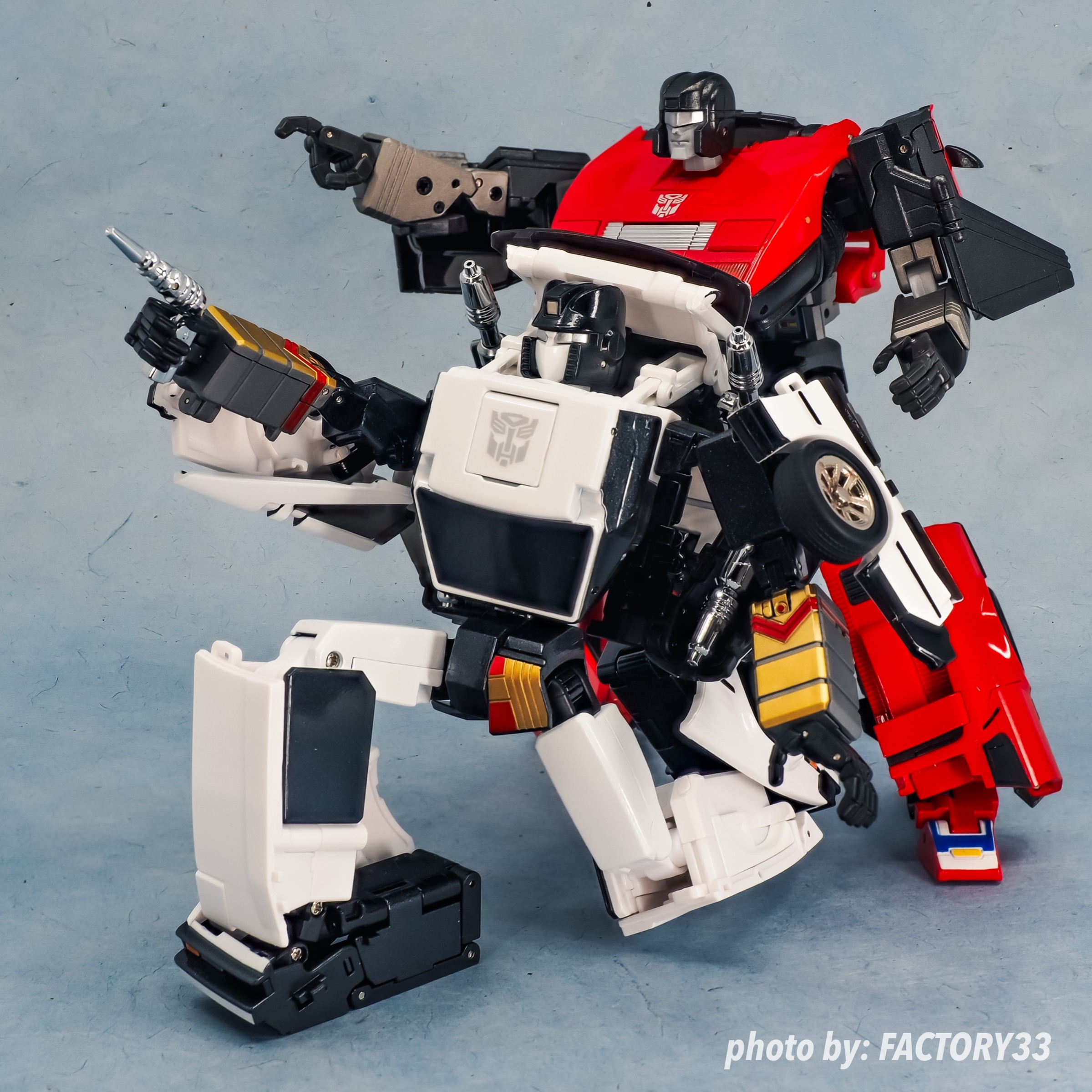 Reviews of XTransbots MX-24 Yaguchi Omnibot Downshift