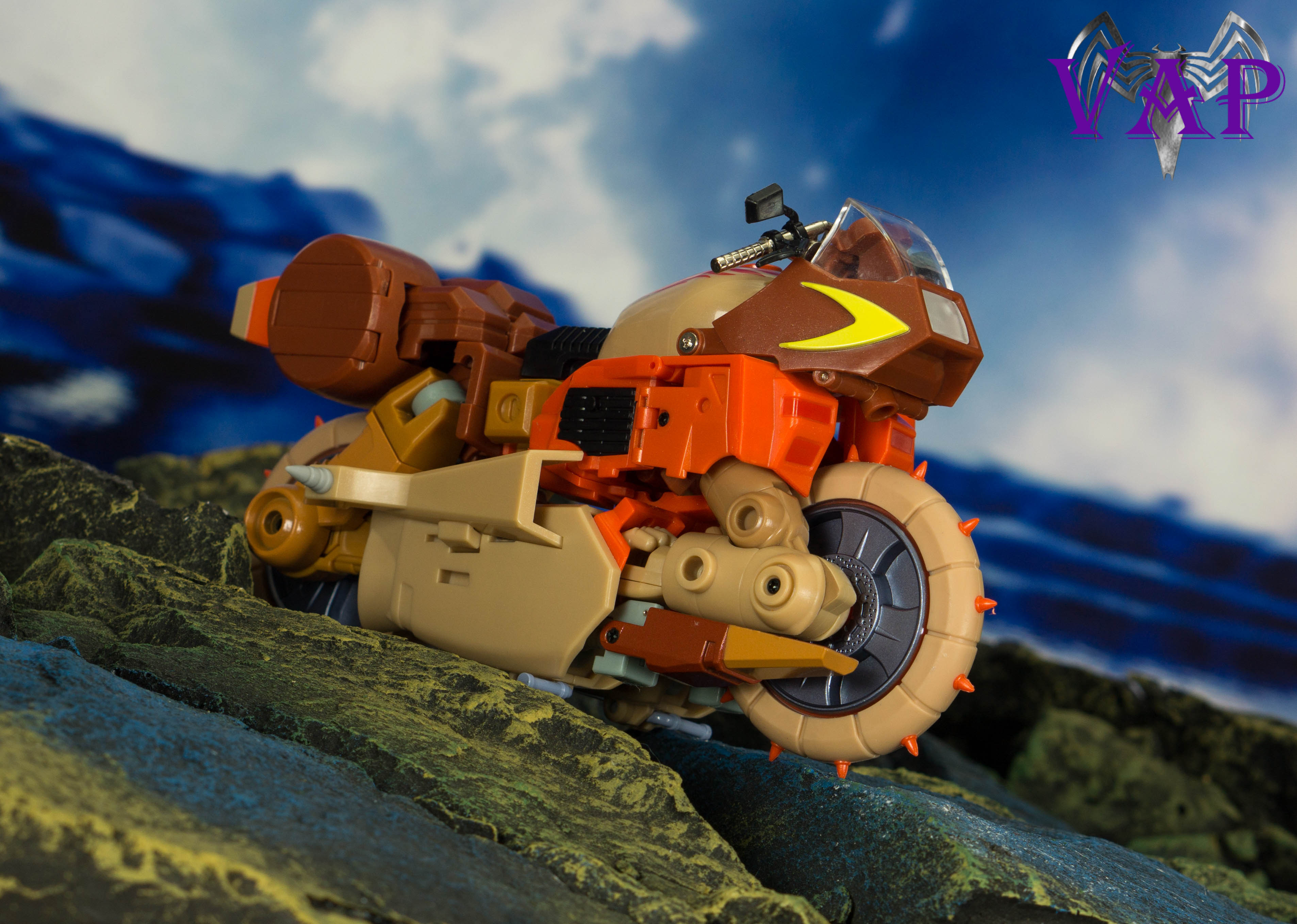 Reviews of KFC Toys E.A.V.I. Metal Phase P-6C Castoff Junkion
