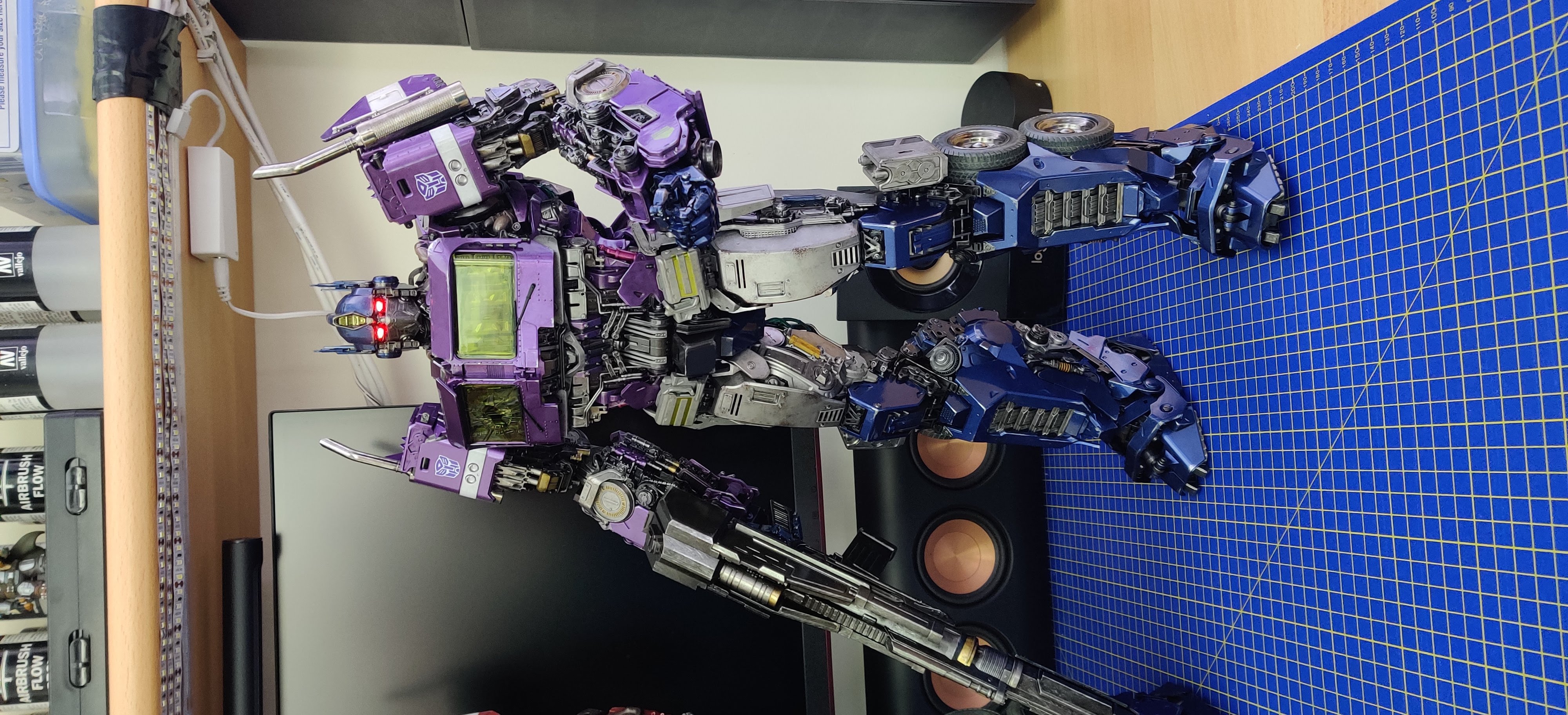 Reviews of Threezero 3Z0558 Transformers Premium Optimus Prime