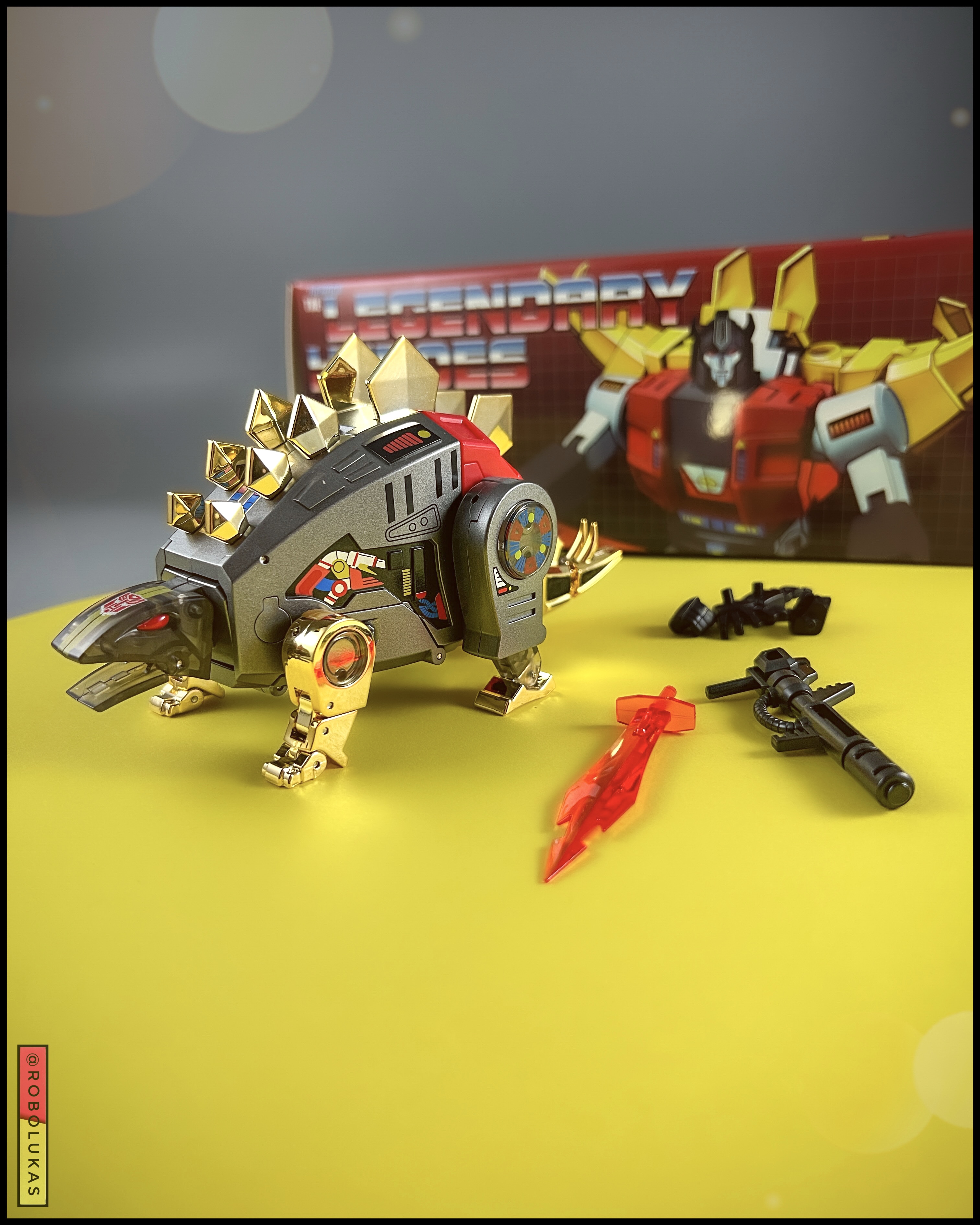Reviews of NewAge H67EX Varan Snarl Toy Color Version