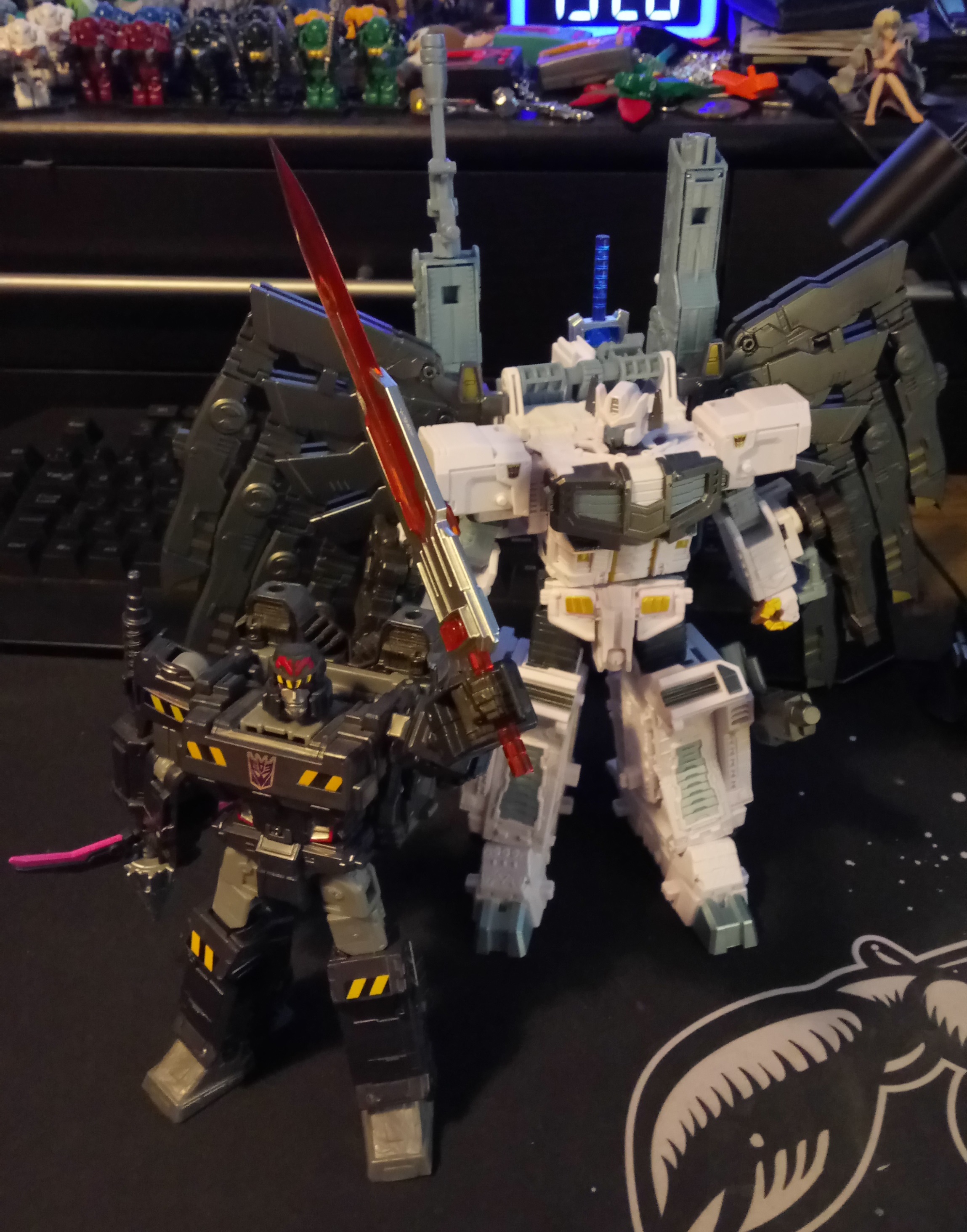 Reviews of DNA Design DK-51 Upgrade Kits for Legacy Leader Class