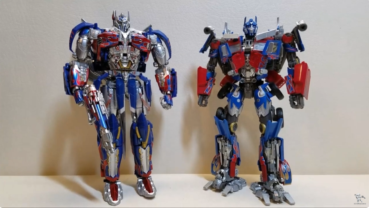 Reviews of AlienAttack Toys AAT A-01CC Optimus Prime