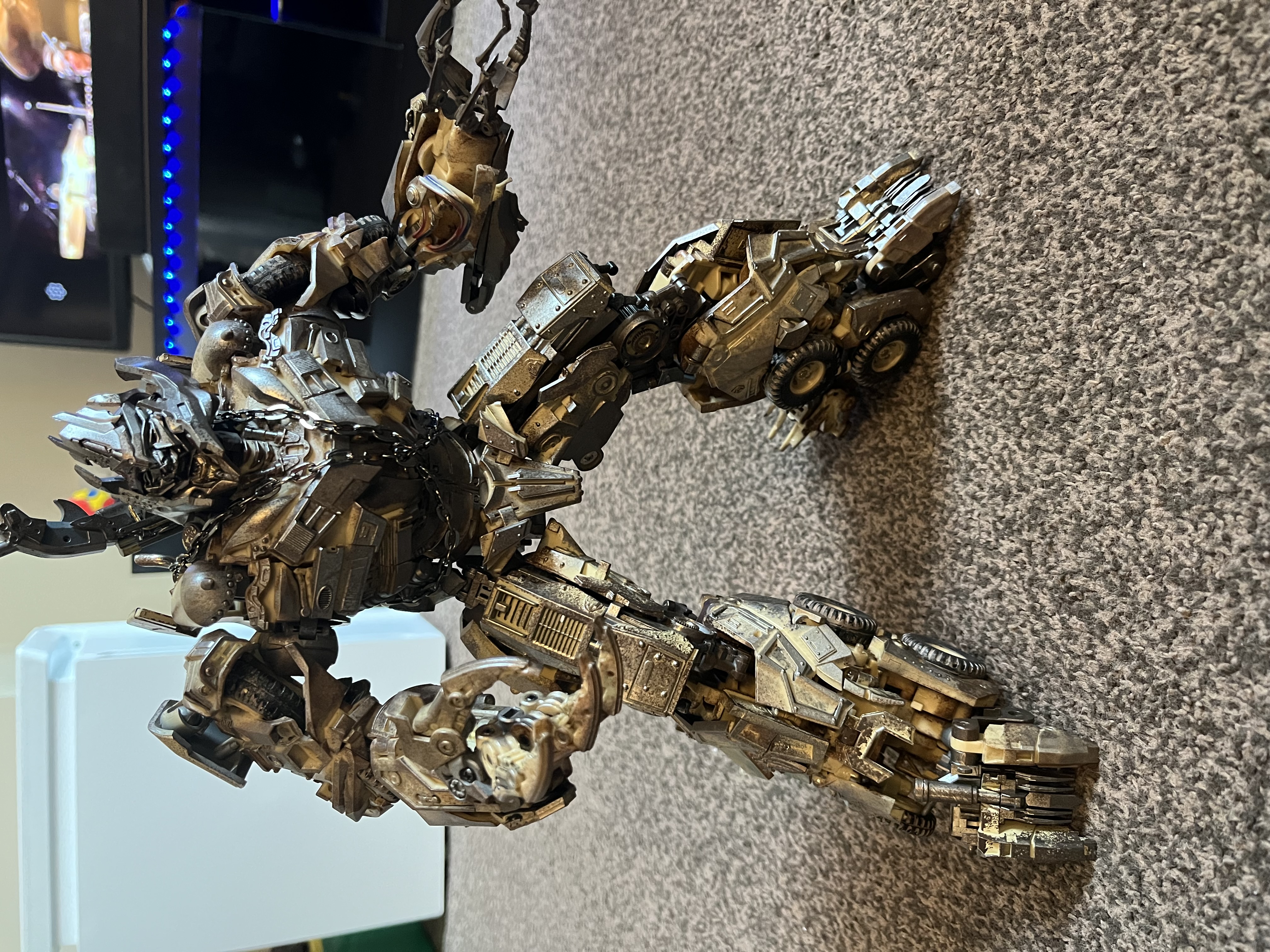 Unique Toys R-05 Desperado Megatron Desert Version - Show.Z