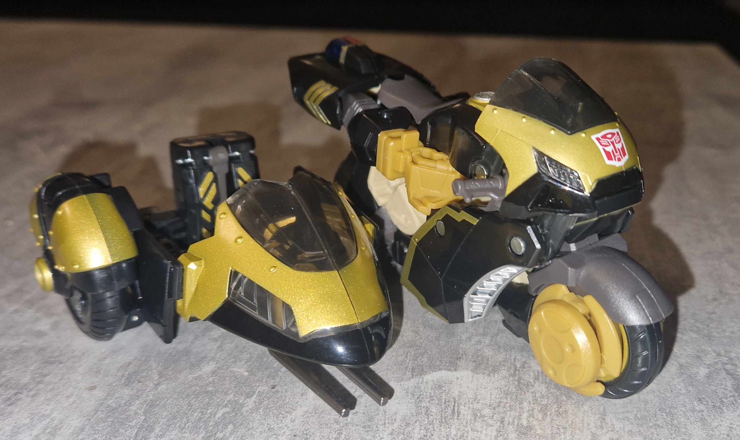 Reviews of DNA Design DK-42 Legacy Prowl Upgrade Kits