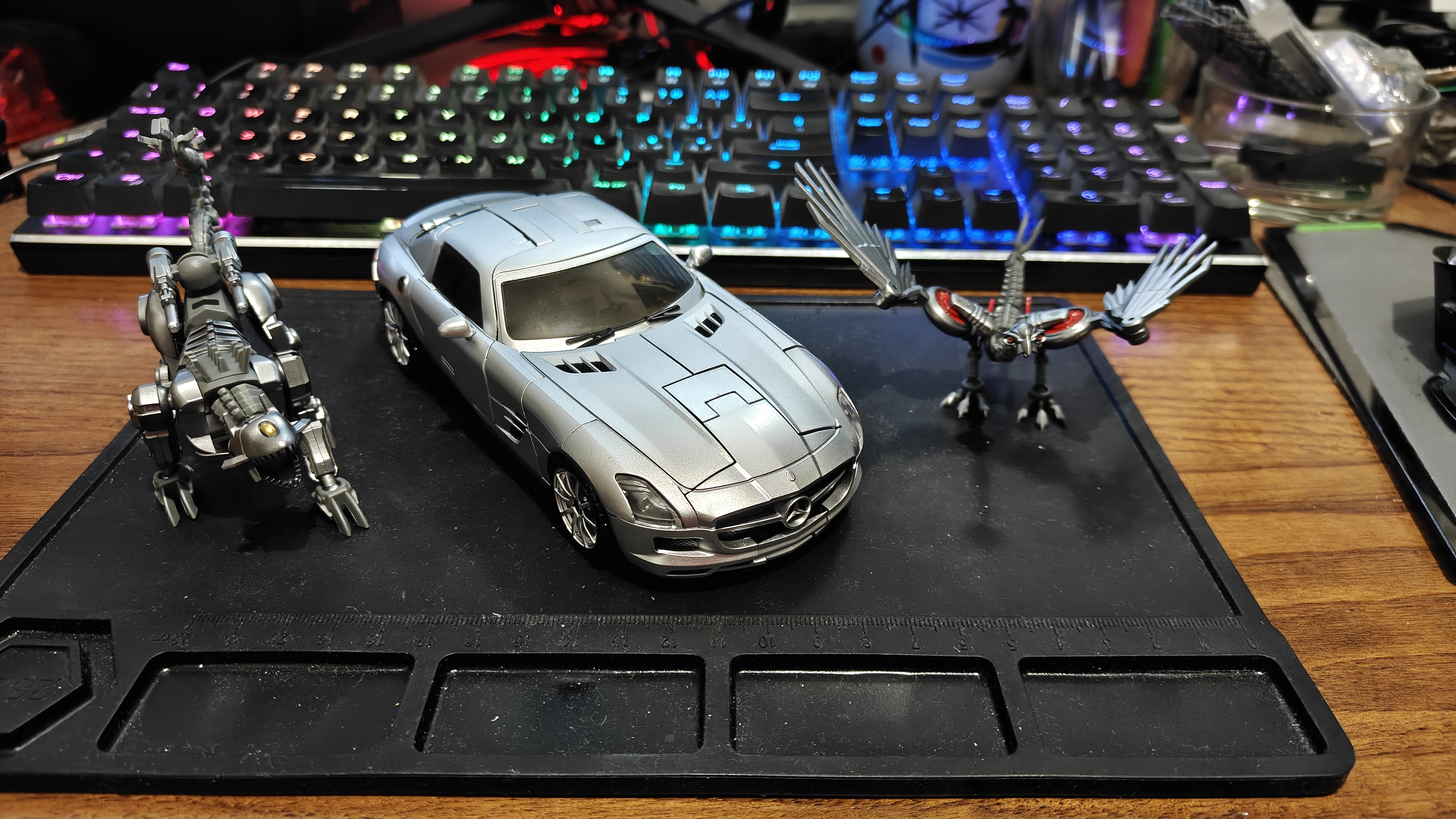 Reviews of Cyber Era CE-03 Soundwave Oversized Toy Lab Soundwave