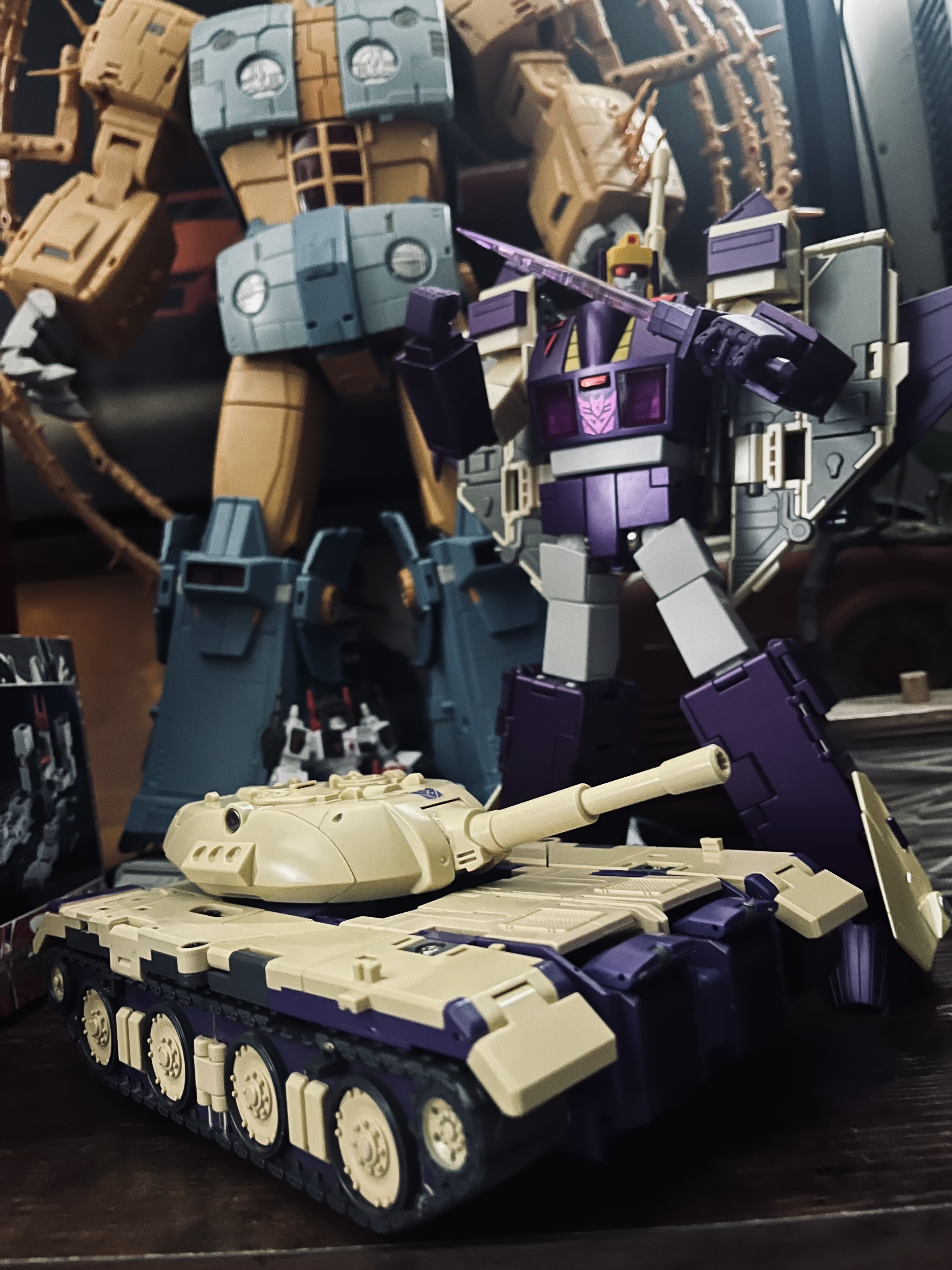 Reviews of FansToys FT-21 Berserk Blitzwing