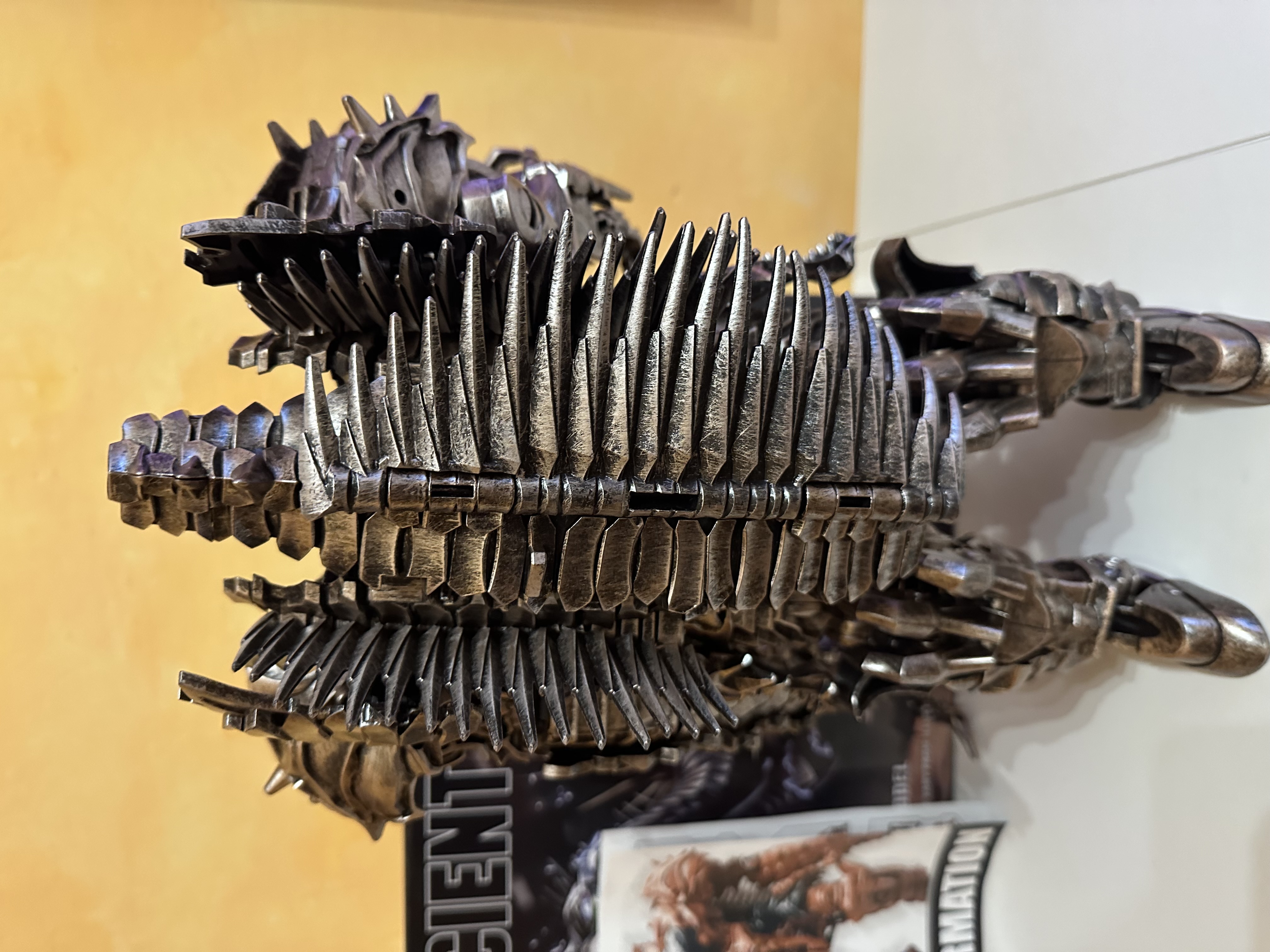 Reviews of Aoyi Mech LS-11 Ancient Leader Scorn Oversized w/ LED