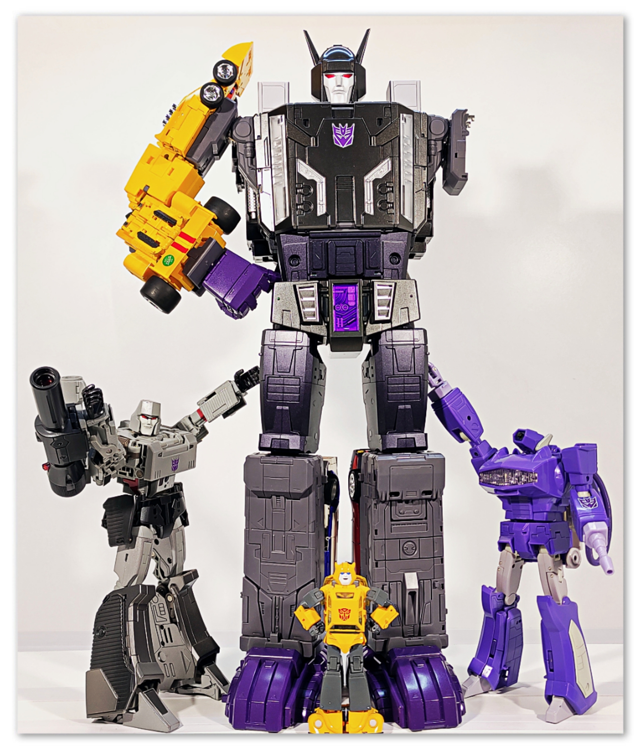 Reviews of FansToys FT-31D Smokey Dragstrip Drag Strip Stunticons