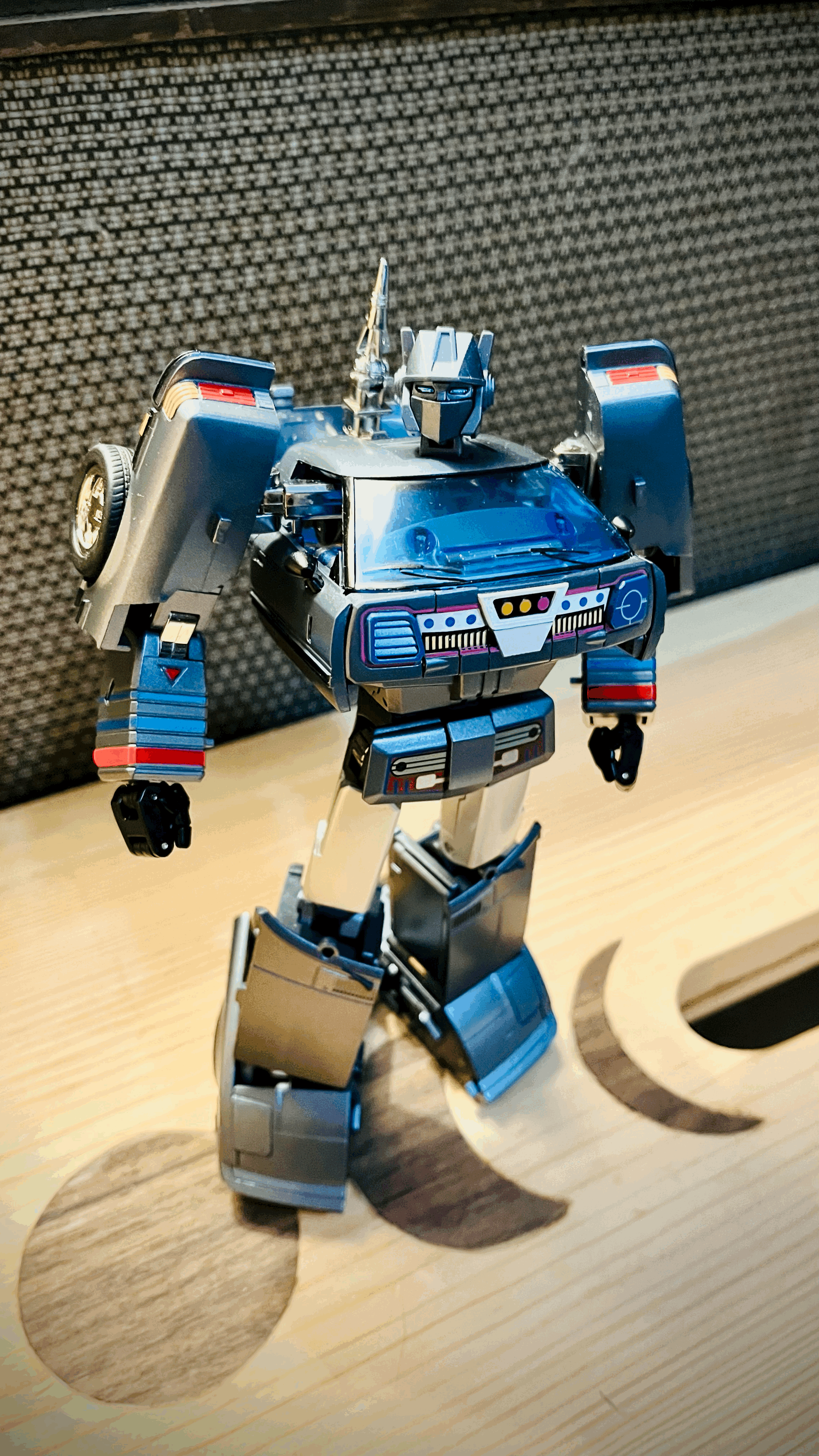 Reviews of XTransbots MX-25 Maedas Omnibot Camshaft