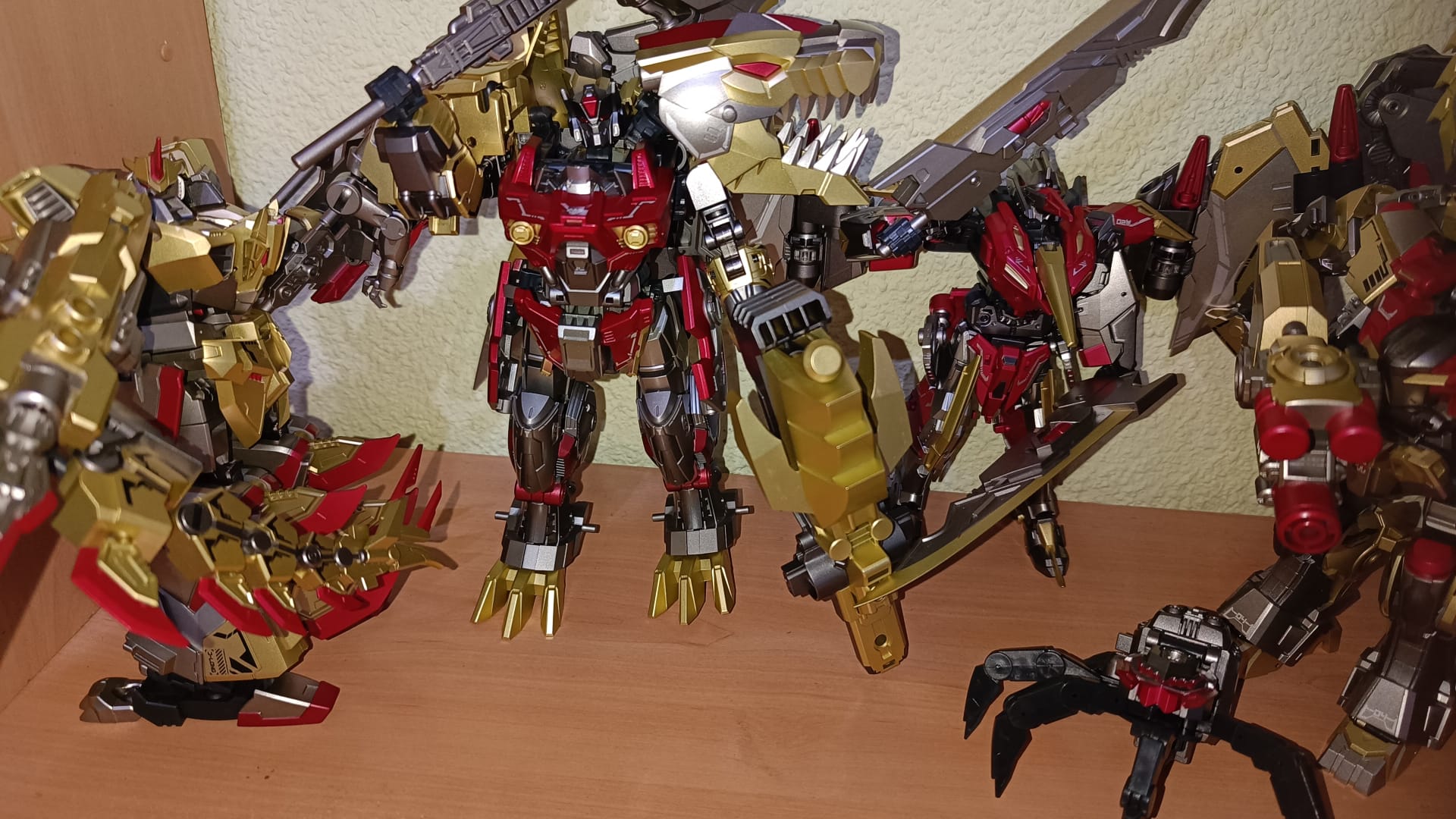 Reviews of Cang-Toys TA-HYL006 Longyan Hero Class Emperex Grimlock