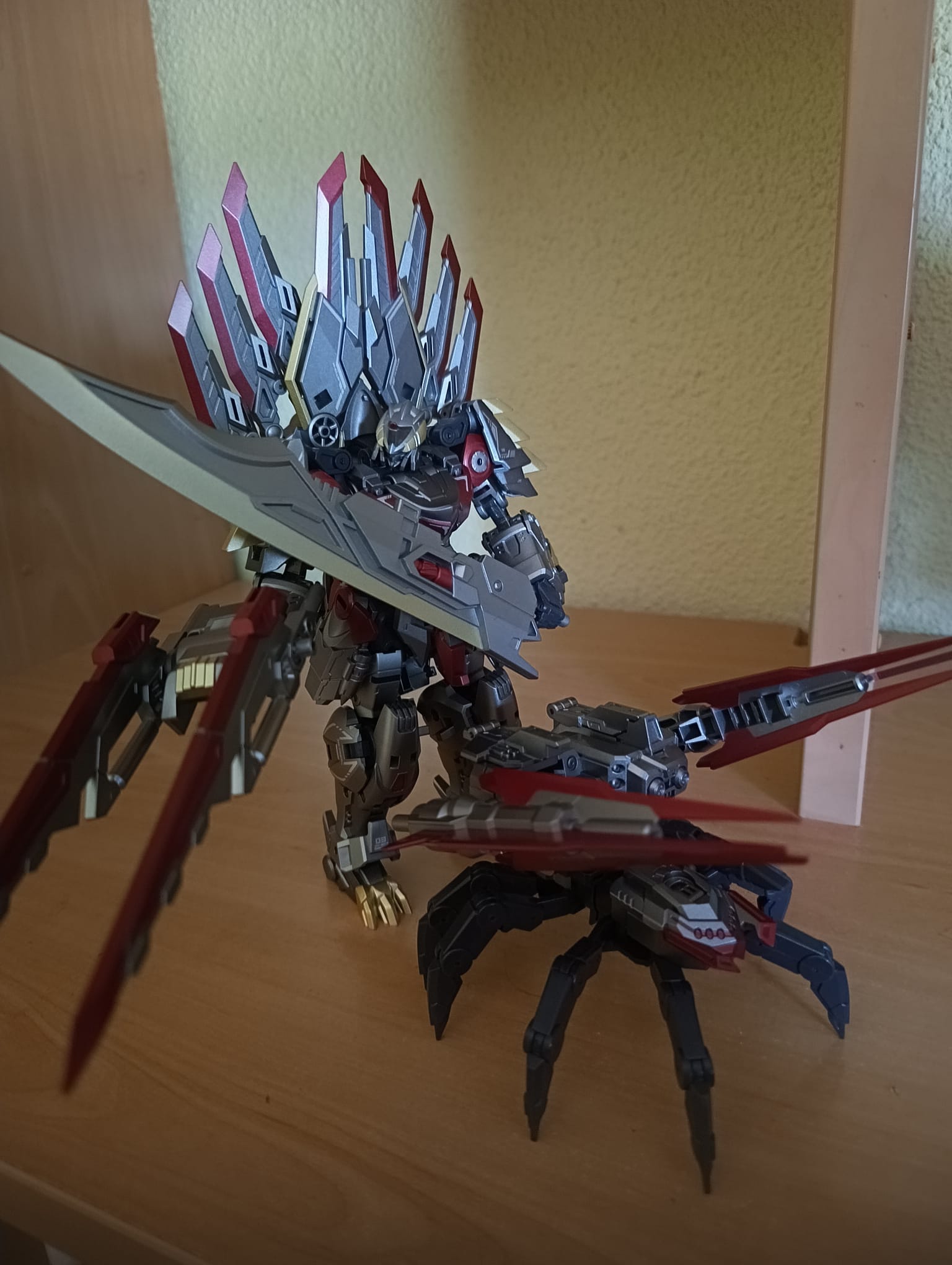 Reviews of Cang-Toys TA-HYL003 Longyan Hero Class Breakhorn Slag