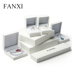 FANXI Custom Logo OEM Plastic Packaging Boxes For Ring Pendant Necklace Bracelet Storage White Leatherette Paper Jewelry Box