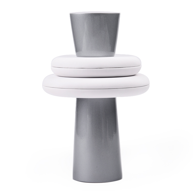 FANXI Luxury OEM Custom Resin Base Painted With Silver Lacquer With White PU Leather Mushroom Jewelry Display Stand