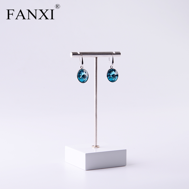 FANXI Custom Wooden Base Painted With White Lacquer With Metal Rack For Ear Stud Earrings Display Holder