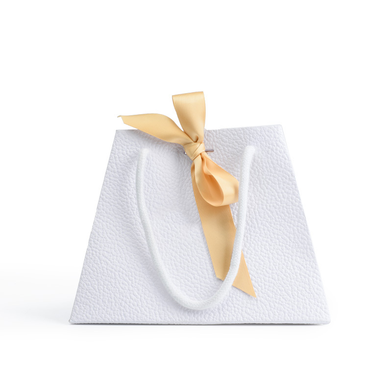 Wholesale Custom Logo Luxury Jewelry Bags White Packaging Shopping