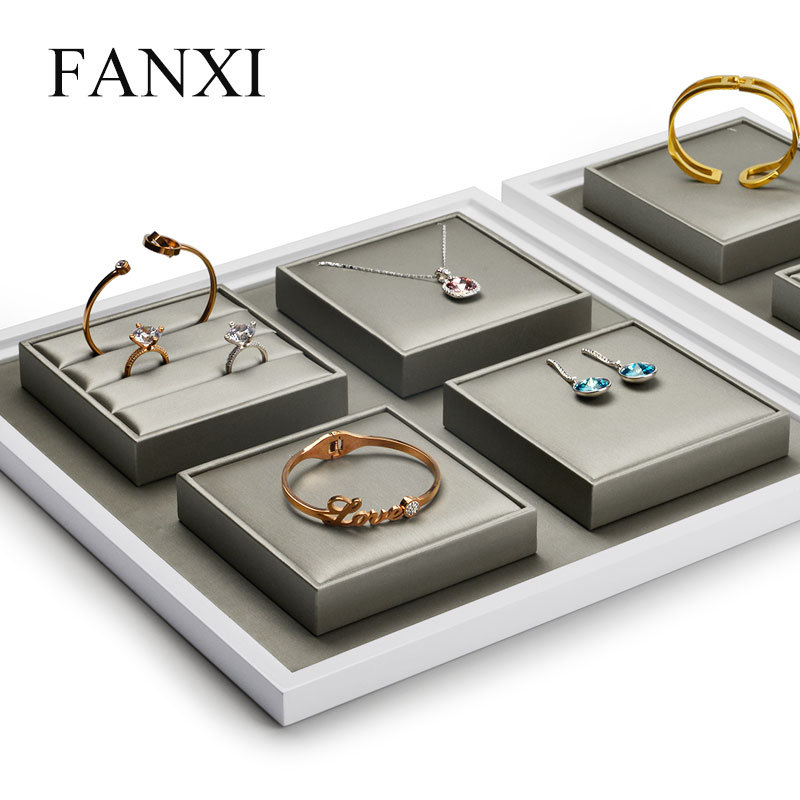FANXI Custom Wooden Jewellery Display Trays For Ring Earrings Necklace Bangle Bracelet Exhibitor Organizer Luxury Metallic Gray Leather Jewelry Tray