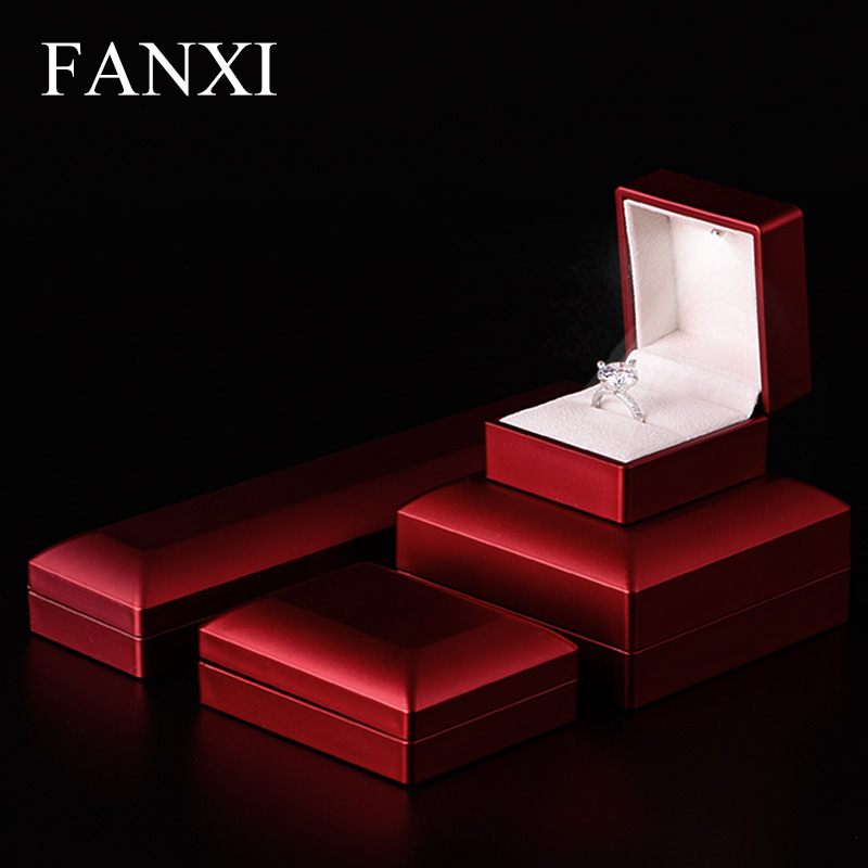 FANXI Custom Logo Plastic Packaging Box With Velvet Insert Red Touching Paint LED light Jewelry Box