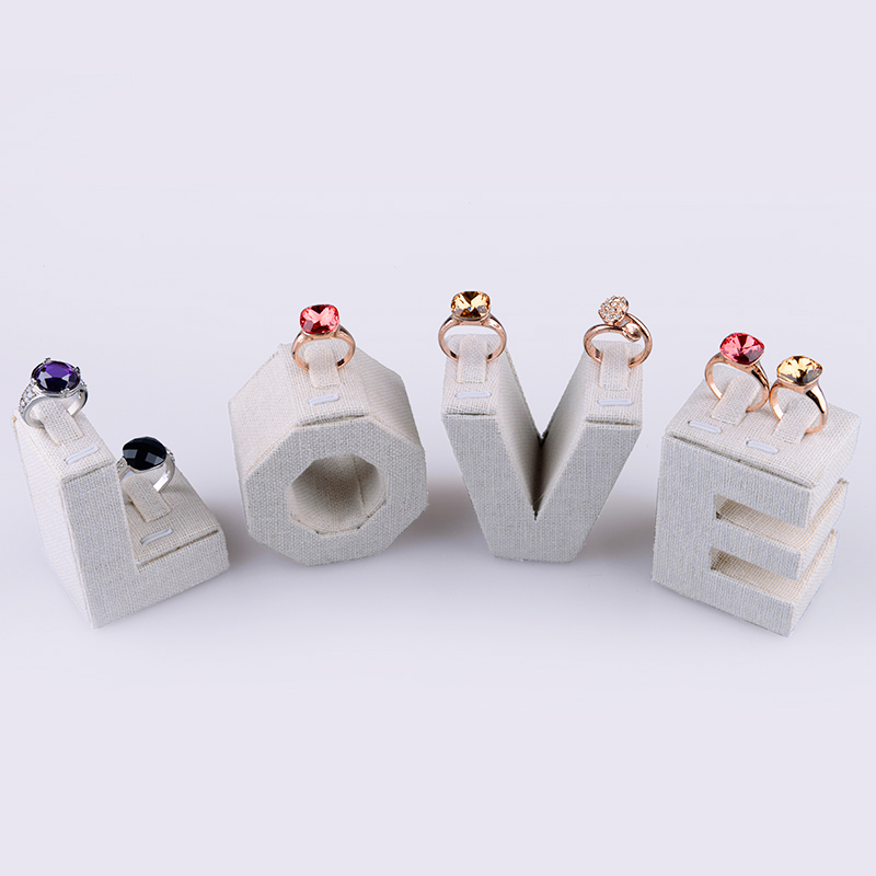 FANXI Custom Love Shape Wood Ring Jewelry Display For Shop Counter And Window Showcase Beige Linen Ring Display Stand