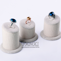 FANXI Custom Wood Round Shape Jewelry Display Stand Beige And Brown Linen Ring Holder