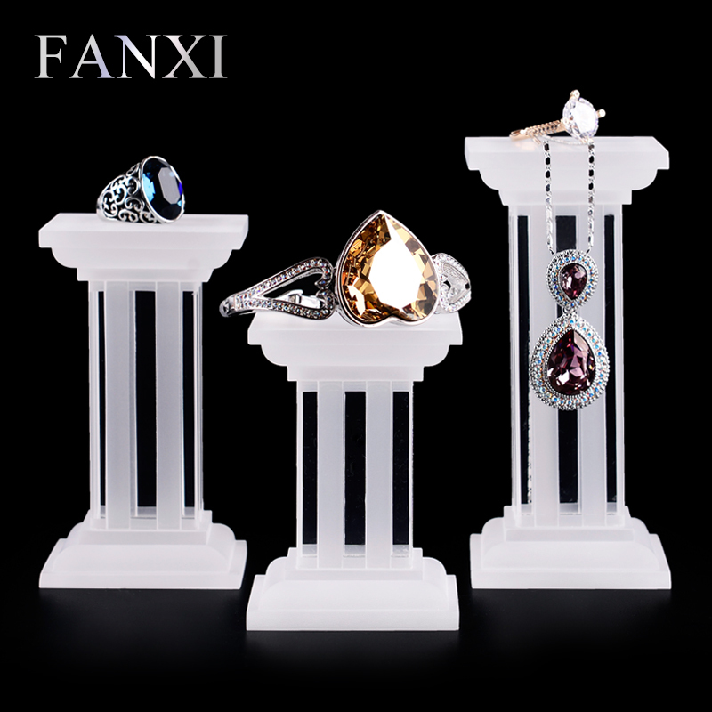 FANXI Custom Luxurious Roman Pillars Style Jewelry Ring Necklace Display Stand Set All Match Matte Acrylic Jewelry Stand Prop