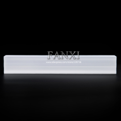 FANXI Professional Manufacturer Matte Transparent Acrylic Jewelry Display Stand Bracelet Long Chain Display Props