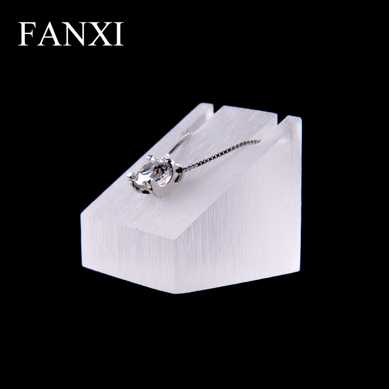 FANXI China wholesale Factory Slanted Design Frosted Acylic Jewelry Display Rack Wholesale Pendant Necklace Holder