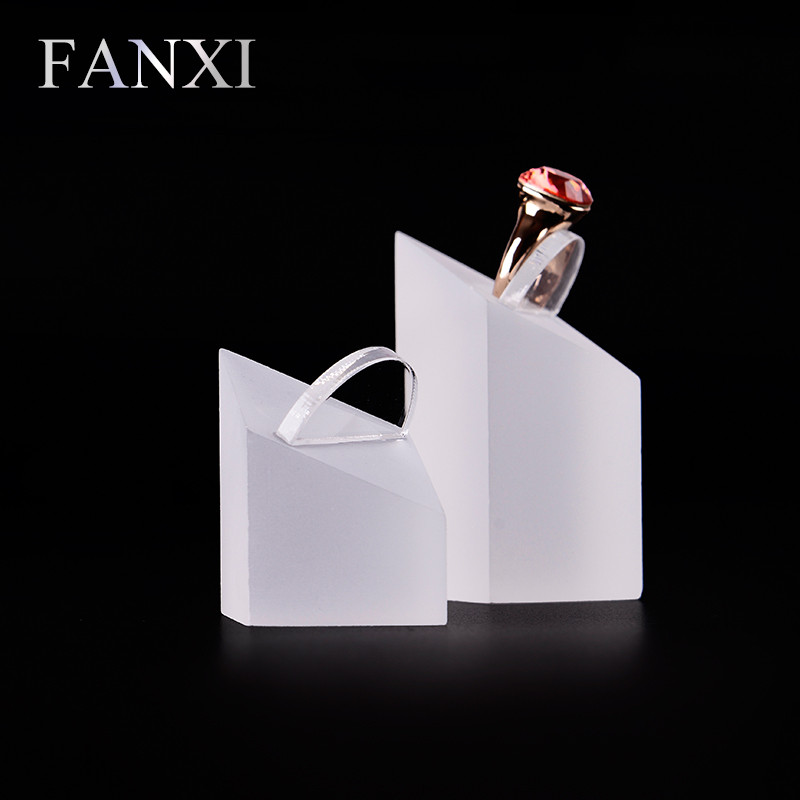 FANXI Wholesale Factory Wholesale Custom Matte Plexiglass Jewelry Display Stand Holder Frosted Acrylic Earring Ring Display