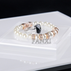 FANXI Professional Custom Logo Jewelry Ring Bracelet Necklace Display Stands Set Clear Board White Acrylic Floor Display Stand