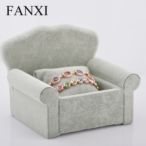 FANXI Wholesale Custom China Multi-color Wood Bracelet Display Stand SOFA Design Velvet Jewelry Cabinet Display