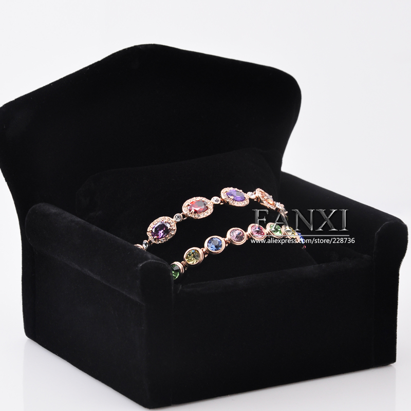 FANXI Wholesale Custom China Multi-color Wood Bracelet Display Stand SOFA Design Velvet Jewelry Cabinet Display