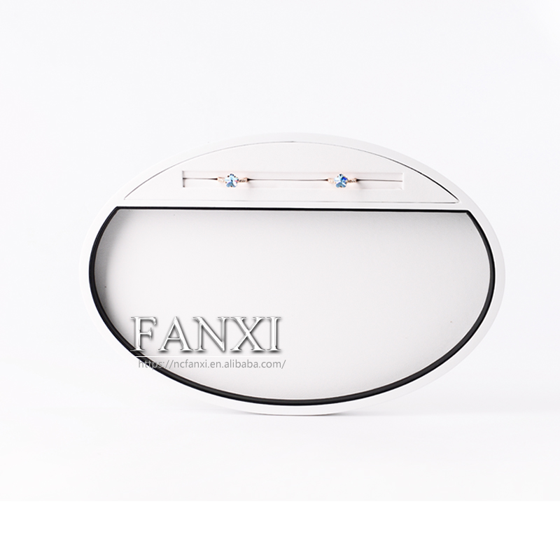 FANXI Wholesale custom factory oval shape wooden display tray with lacquer edge for rings necklace display white PU leather jewelry service trays