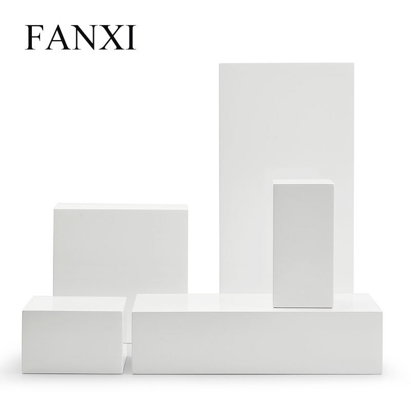 FANXI factory custom logo wood jewellery display stand set