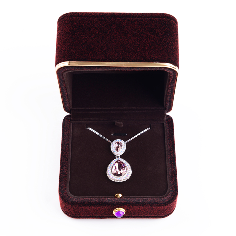 Luxury velvet jewelry packaging box for ring pendant