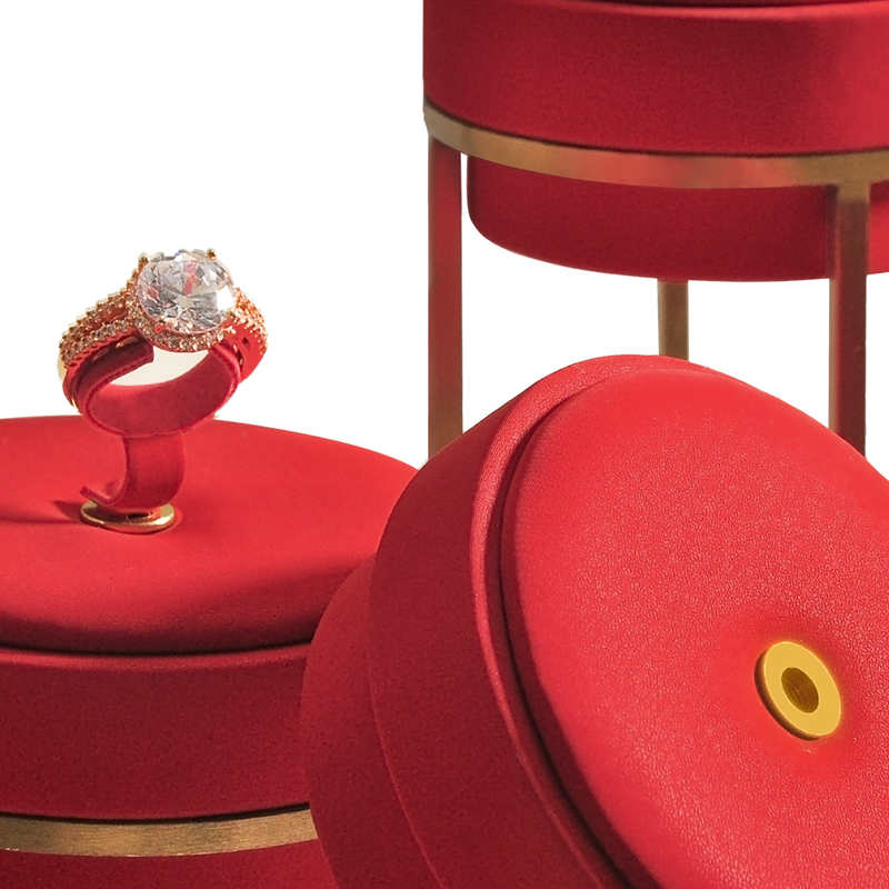 luxury metal red jewellery window display stand set