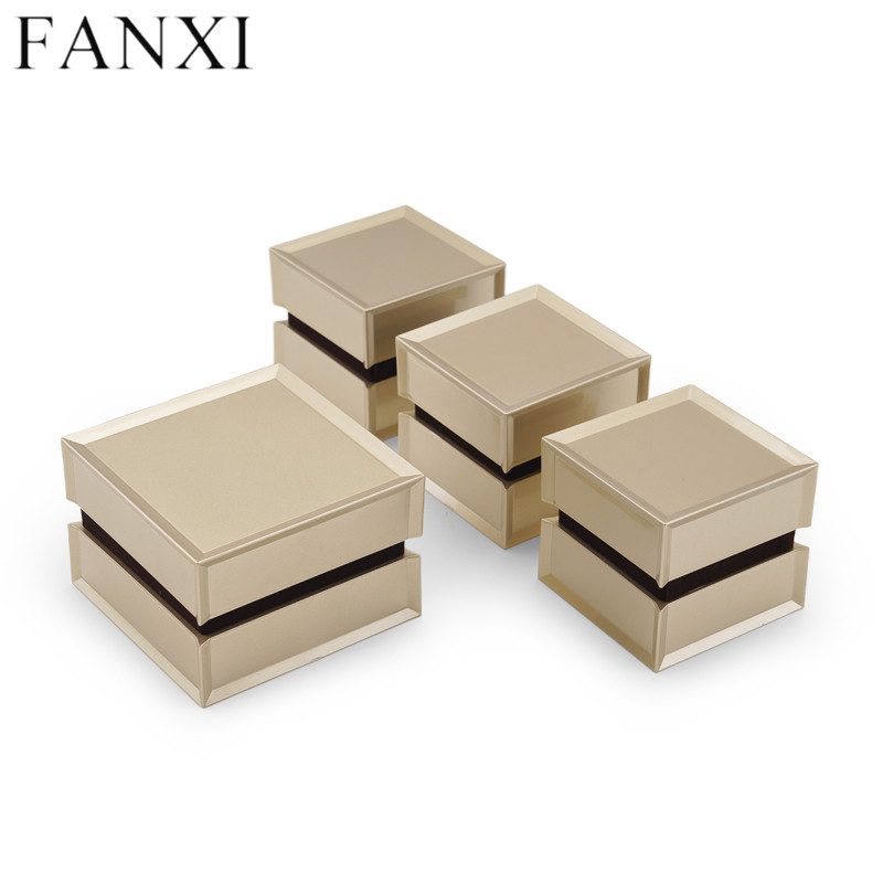 New design spray paint jewelry packaging box with logo