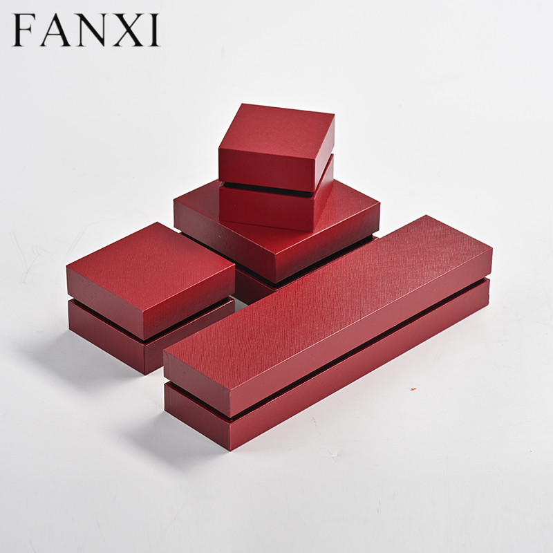 Custom logo red leatherette paper jewelry packaging box
