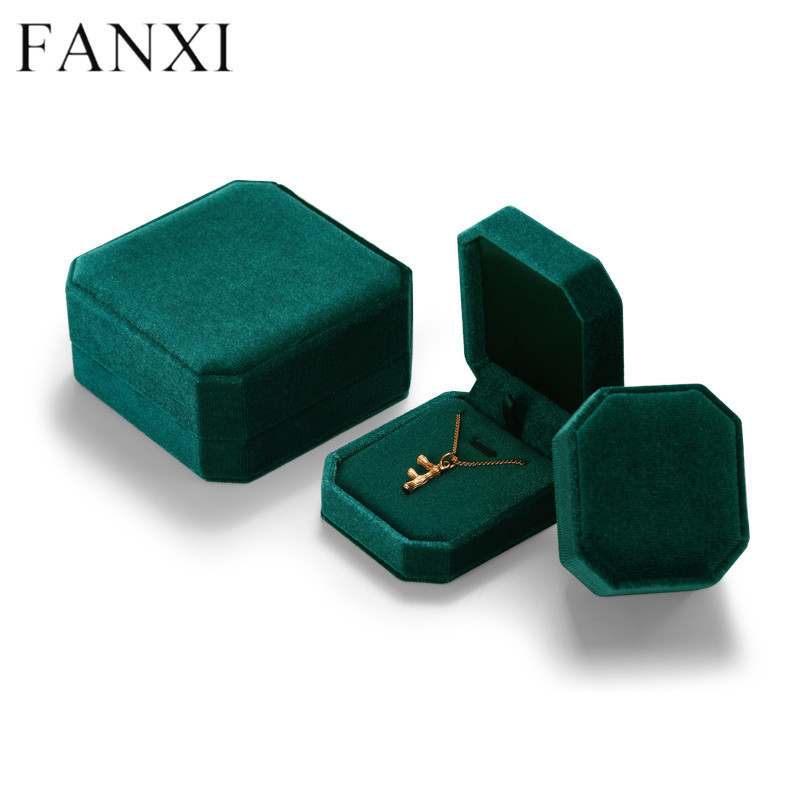 Custom logo/colour green velvet jewelry packing box