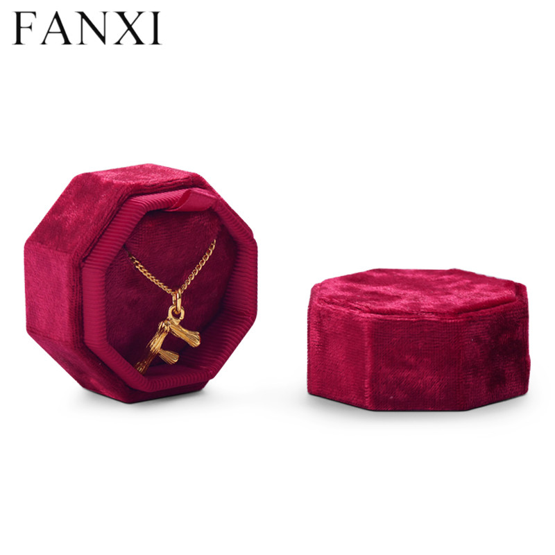 Red flannelette velvet jewelry pendant packaging box