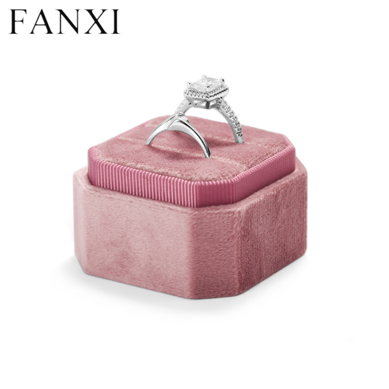 Pink flannelette velvet double ring packaging box