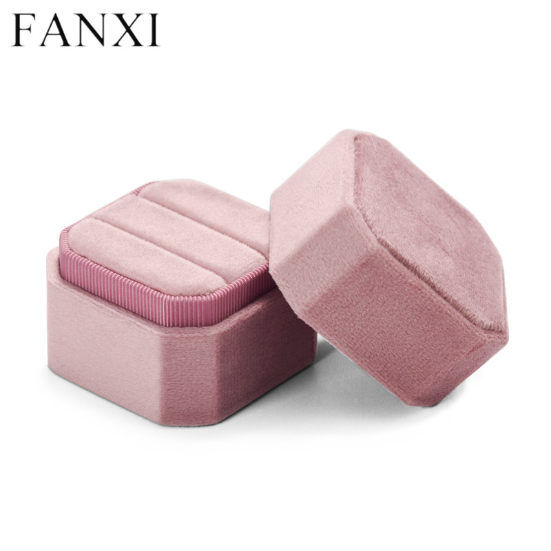 Pink flannelette velvet double ring packaging box