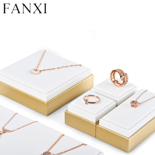 Luxury PU leather jewelry display stand set