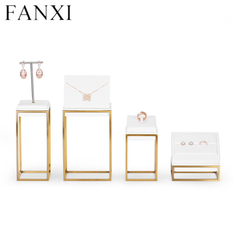 Luxury metal jewellery display set with white microfiber