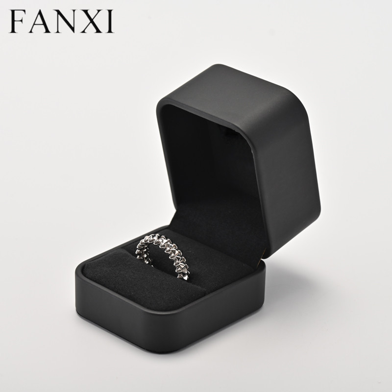 FANXI wholesale custom logo/colour black leather jewelry box with velvet inside