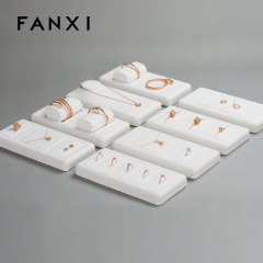 New design white microfiber jewellery display set for ring pendant bangle