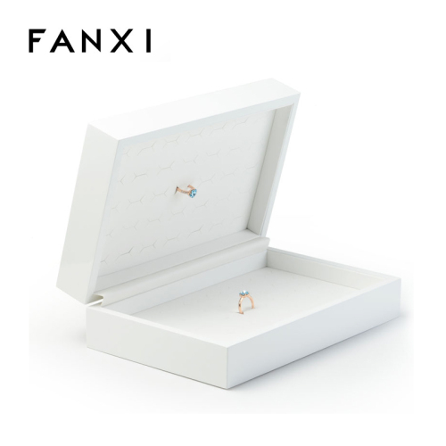 FANXI Black And White Lacquer Jewelry Cases With PU leather Insert For Finger Ring Display And Storage Luxury Wooden Ring Case